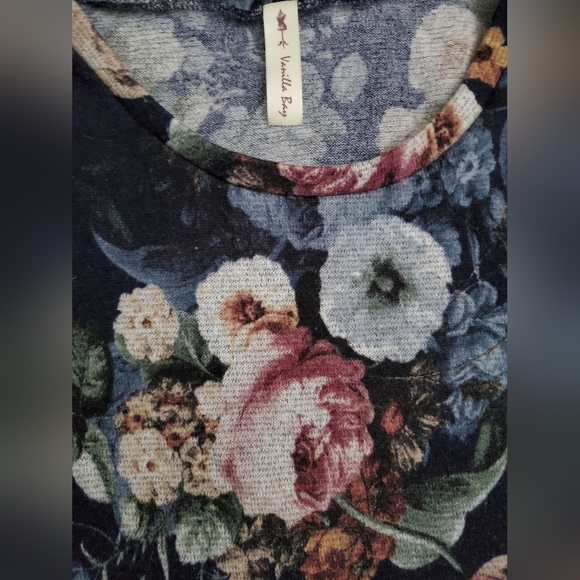 Vanilla Bay top - Picture 2 of 5